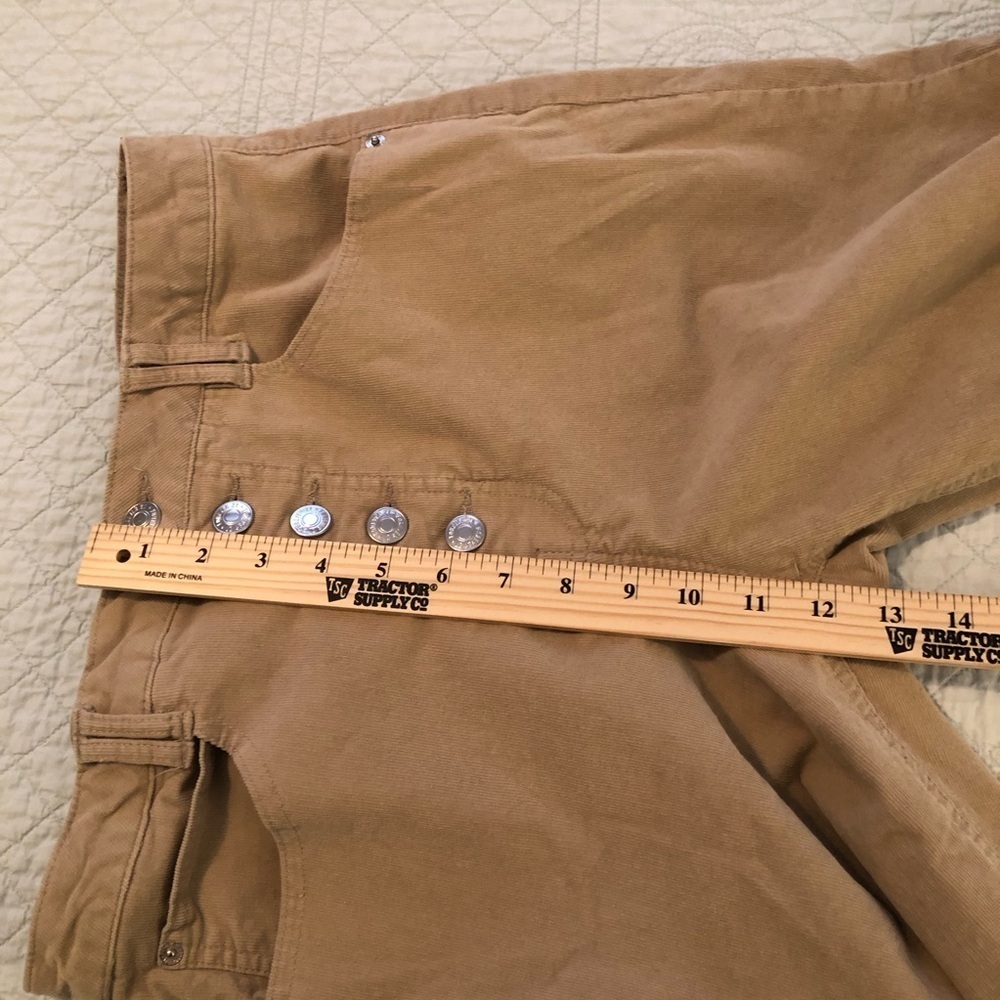 Bell bottom corduroy jeans pants. Women’s size 30 X 31. - Picture 10 of 11